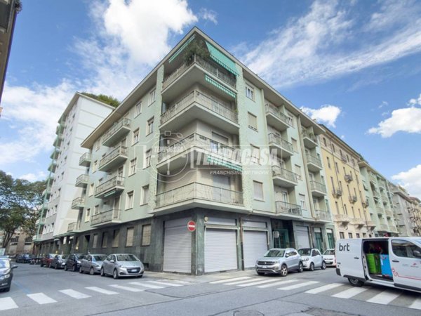 appartamento in vendita a Torino in zona Crocetta