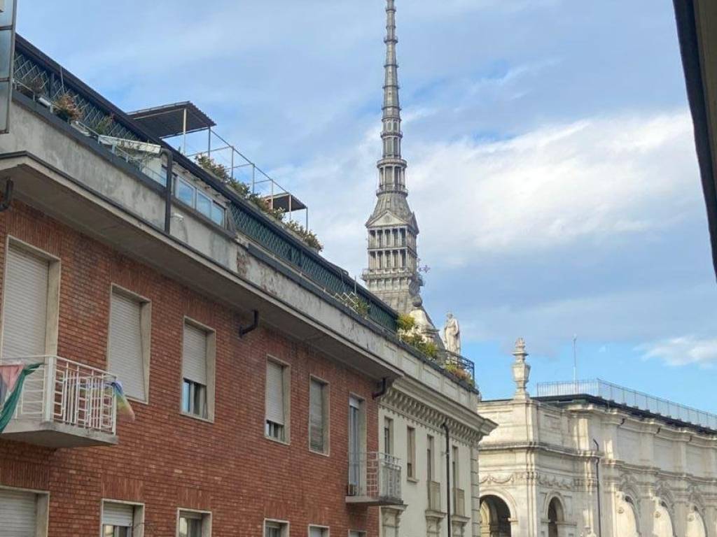 appartamento in vendita a Torino in zona Centro Storico
