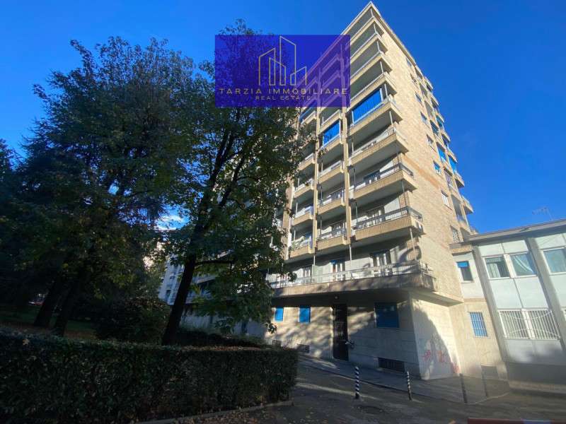 appartamento in vendita a Torino in zona Lingotto