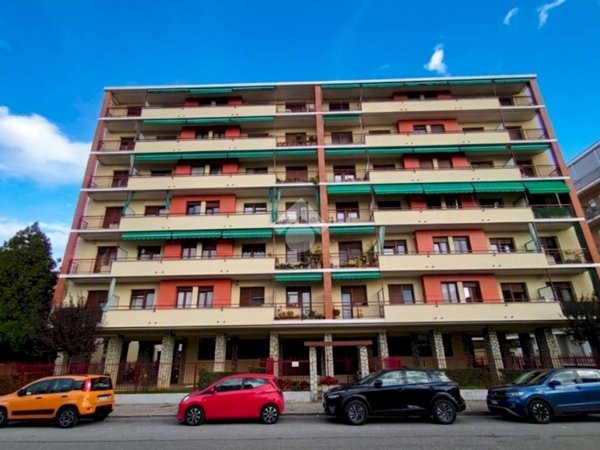 appartamento in vendita a Torino in zona Le Basse