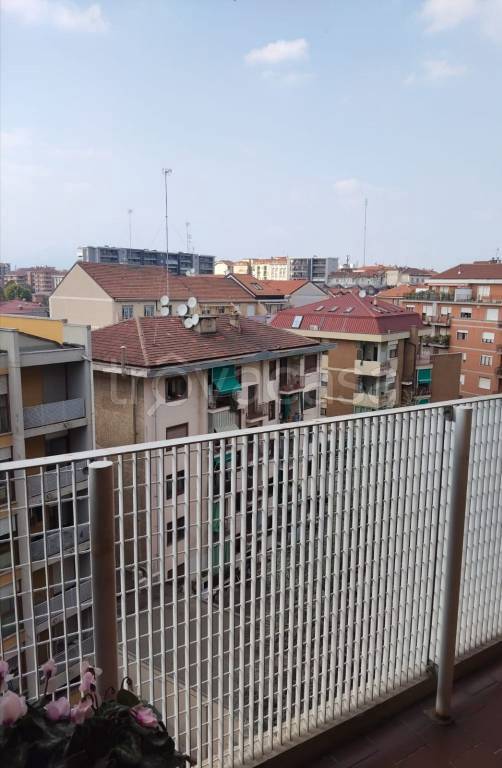 appartamento in vendita a Torino in zona Pozzo Strada