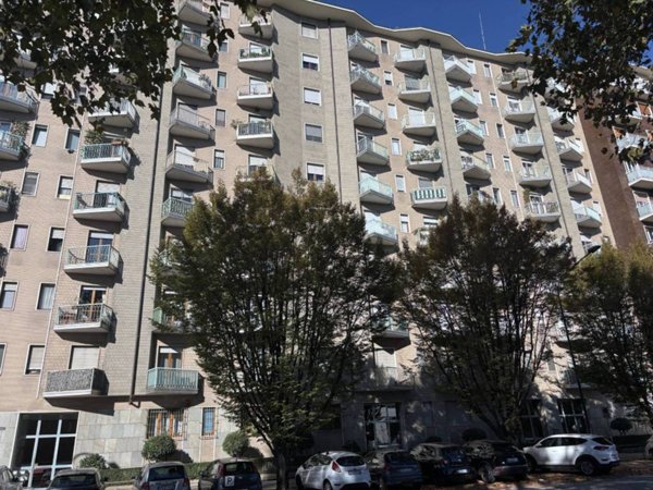 appartamento in vendita a Torino in zona Lingotto