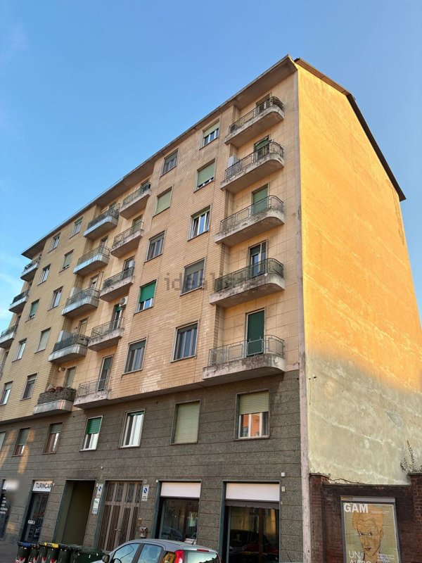 appartamento in vendita a Torino in zona Lingotto