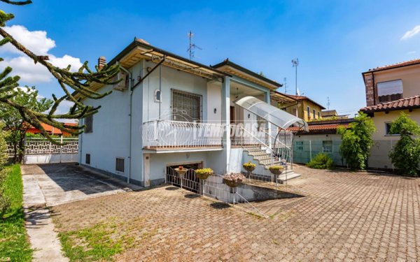 casa indipendente in vendita a Torrazza Piemonte