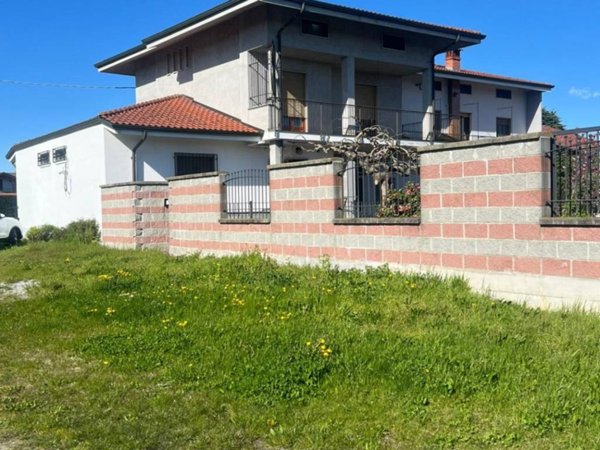 casa indipendente in vendita a Torrazza Piemonte