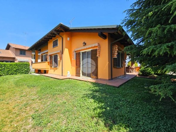casa indipendente in vendita a Torrazza Piemonte
