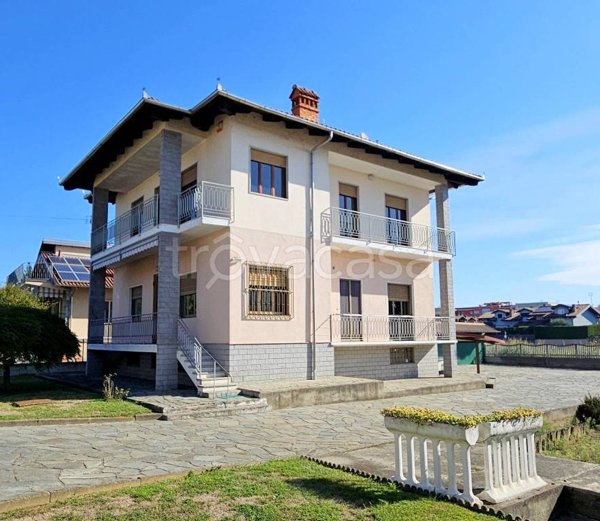 casa indipendente in vendita a Torrazza Piemonte
