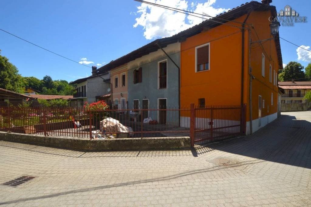 casa semindipendente in vendita a Torre Canavese