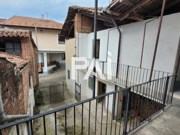 casa semindipendente in vendita a Torre Canavese