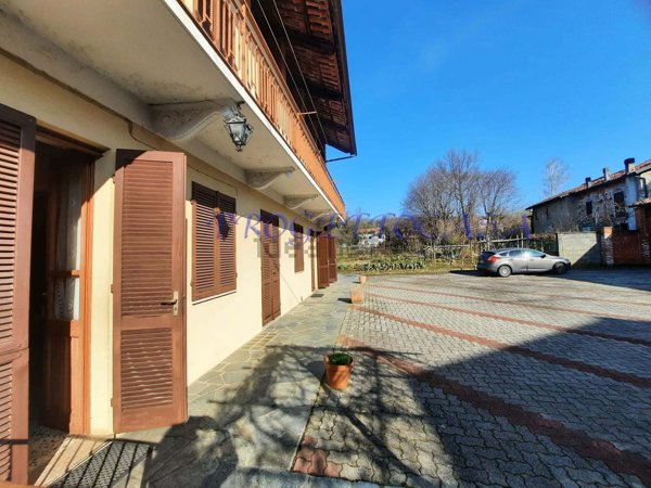 casa indipendente in vendita a Torre Canavese
