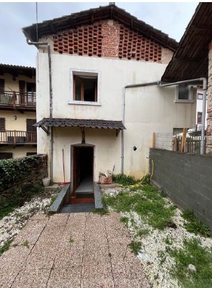 casa indipendente in vendita a Torre Canavese