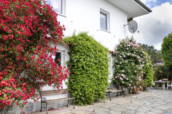casa indipendente in vendita a Torre Canavese