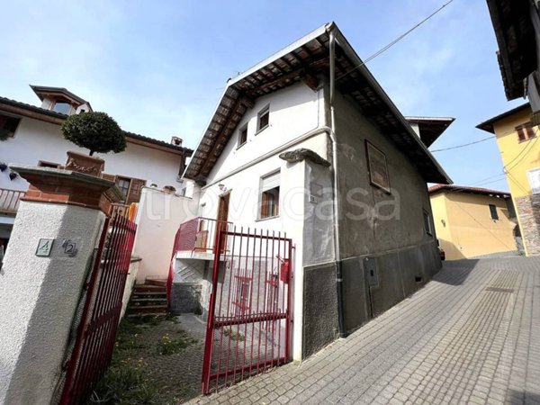 casa indipendente in vendita a Torre Canavese
