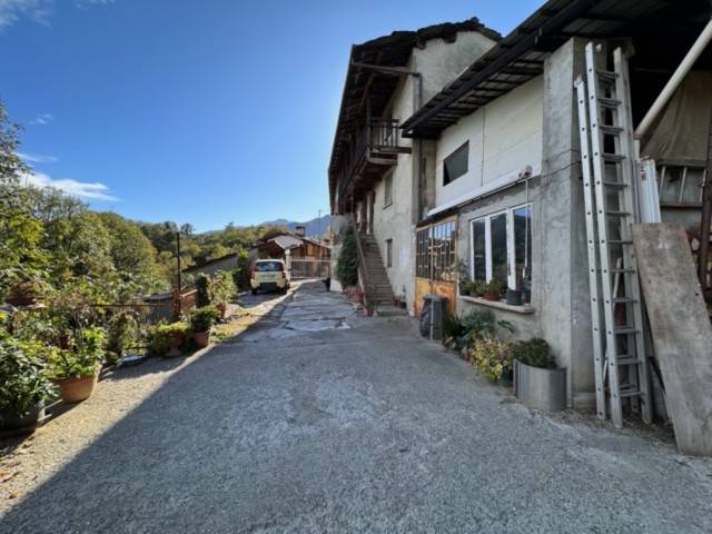 casa indipendente in vendita a Torre Pellice