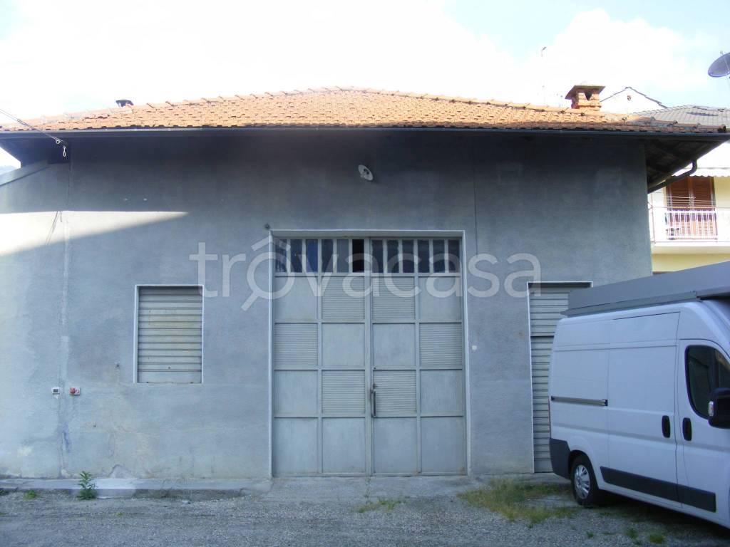 locale commerciale in vendita a Torre Pellice