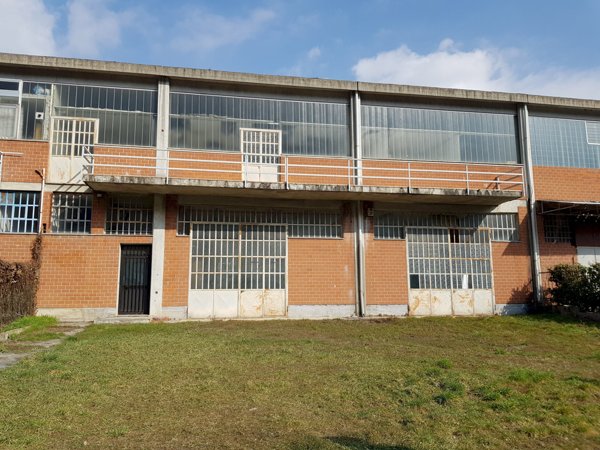 locale di sgombero in vendita a Torre Pellice