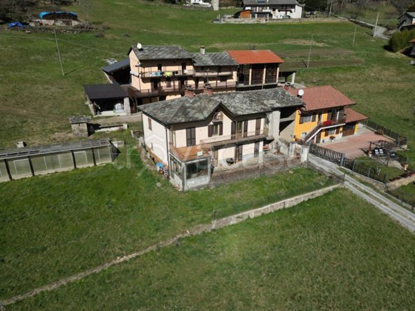 casa indipendente in vendita a Torre Pellice