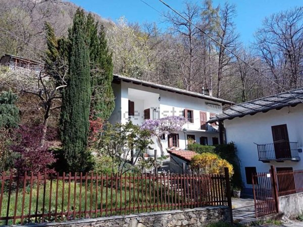 casa indipendente in vendita a Torre Pellice