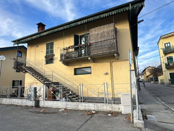 intera palazzina in vendita a Torre Pellice
