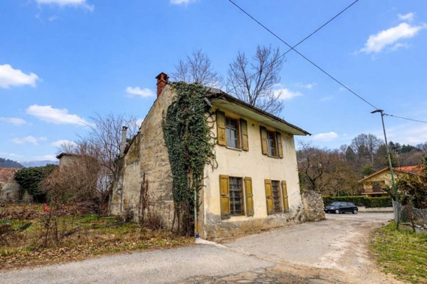 locale commerciale in vendita a Torre Pellice