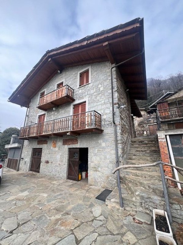 casa indipendente in vendita a Torre Pellice