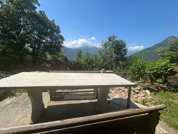 esavano in vendita a Torre Pellice