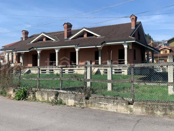 casa indipendente in vendita a Trana