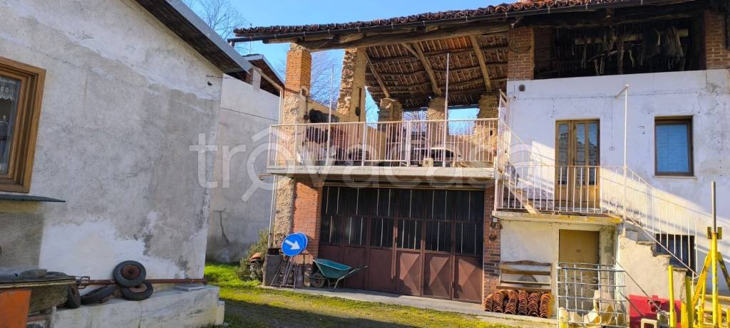 casa indipendente in vendita a Trana