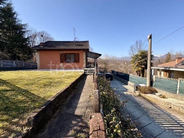 casa indipendente in vendita a Trana
