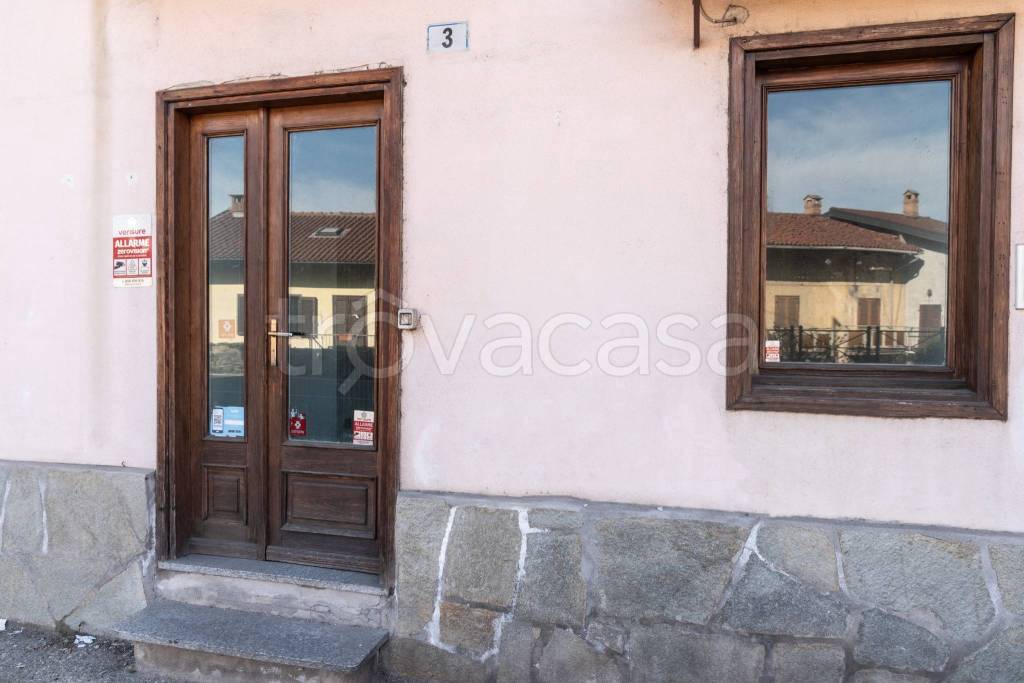 negozio in vendita a Trana