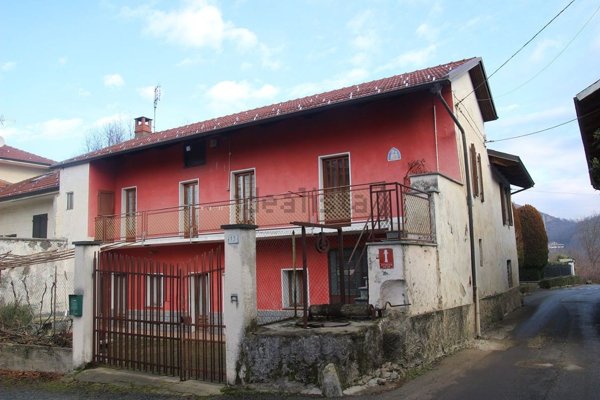 casa indipendente in vendita a Trana