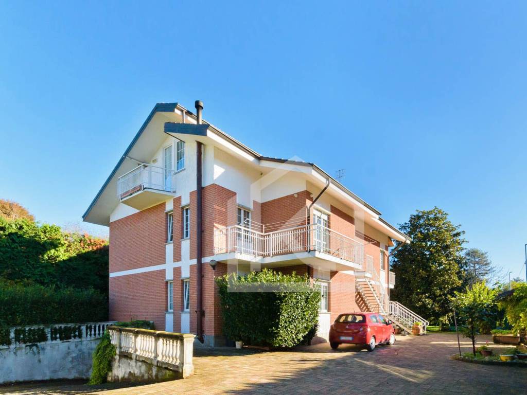 casa indipendente in vendita a Trana in zona San Bernardino