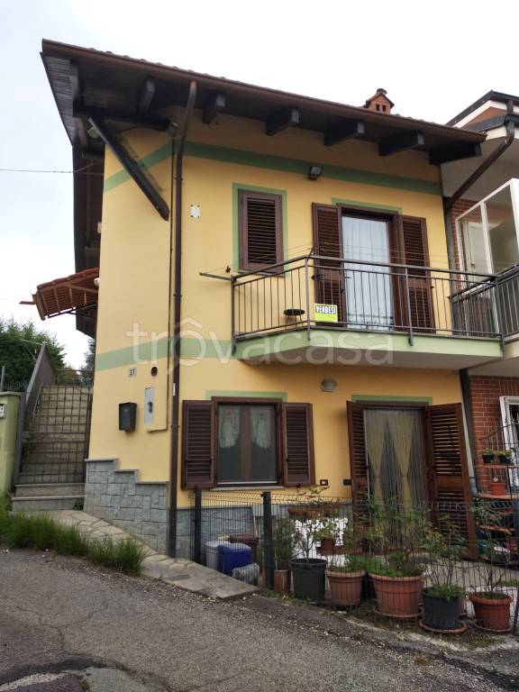 casa indipendente in vendita a Trana