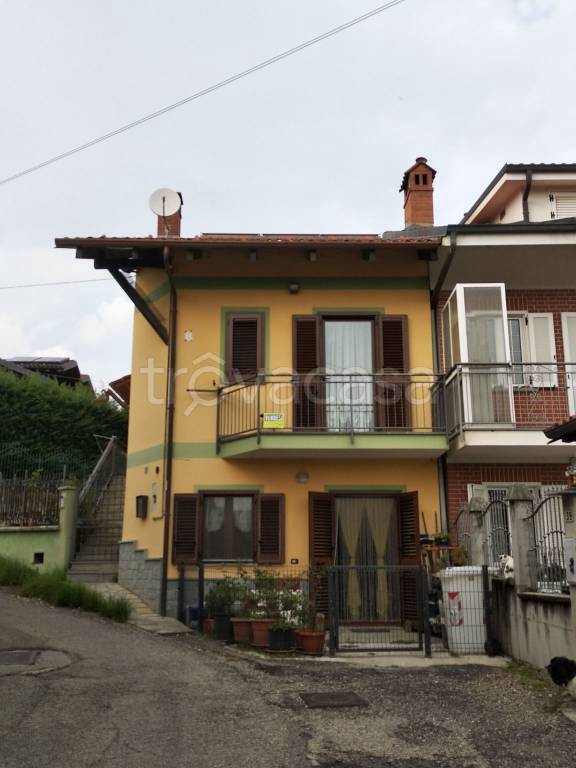 casa indipendente in vendita a Trana