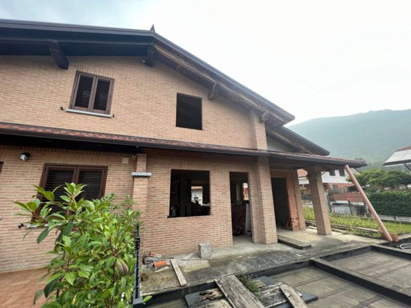 casa indipendente in vendita a Trana in zona Moranda