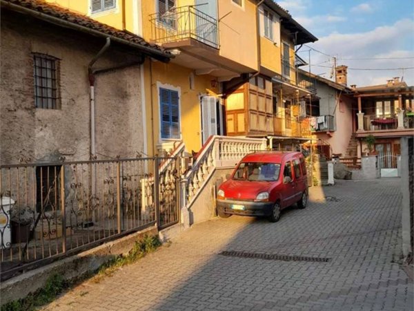 casa indipendente in vendita a Trana