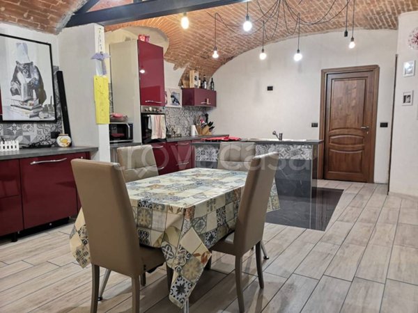 casa indipendente in vendita a Trana