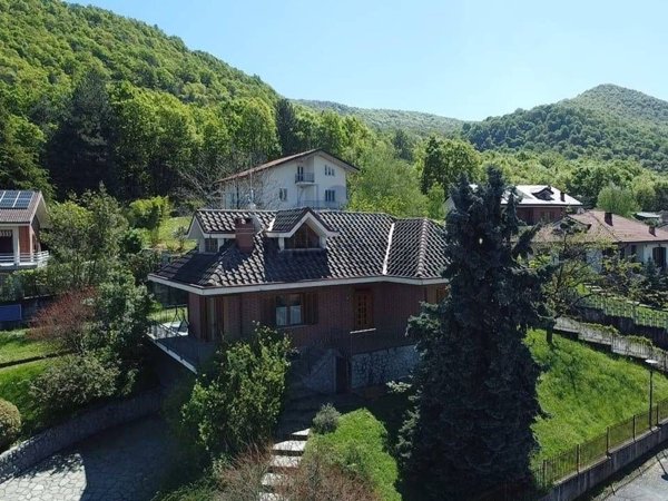 casa indipendente in vendita a Trana