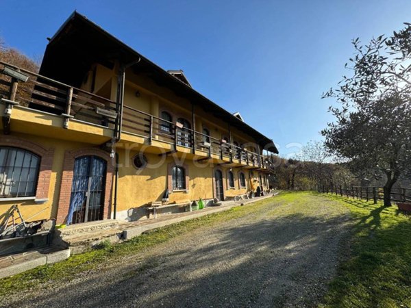 casa indipendente in vendita a Trana