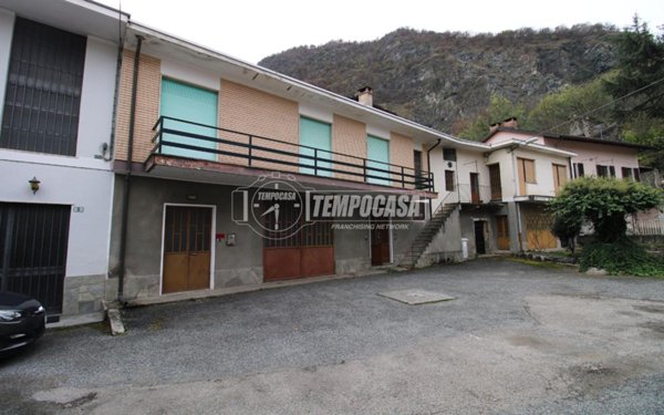 casa indipendente in vendita a Trana