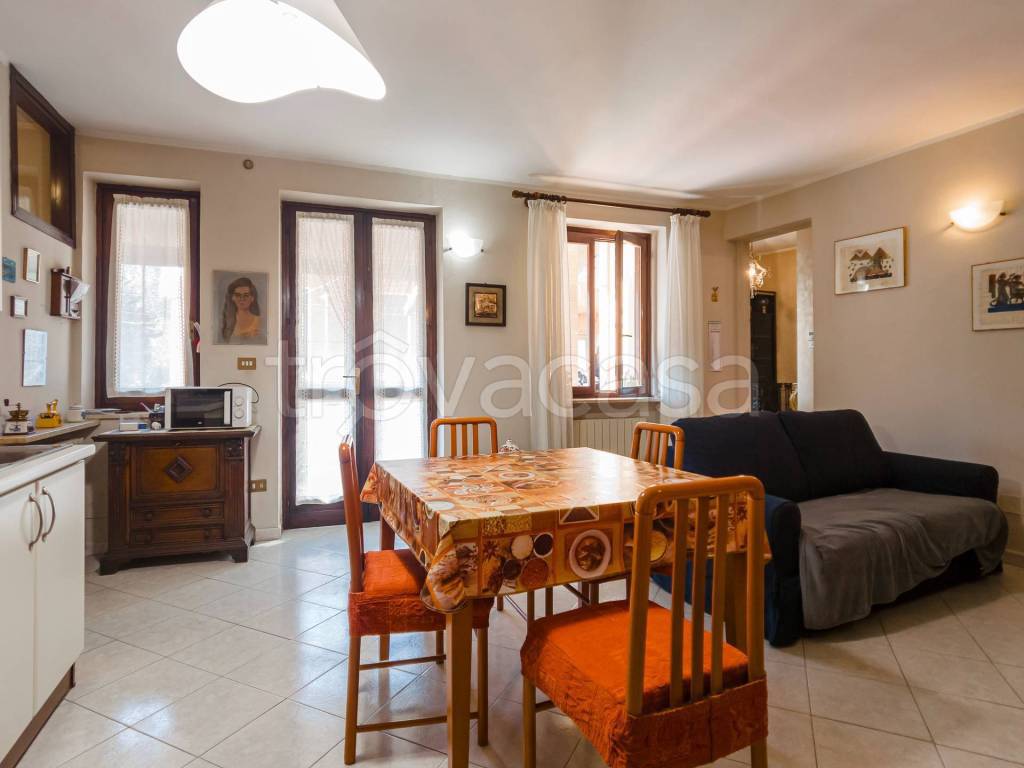 appartamento in vendita a Trana in zona Moranda