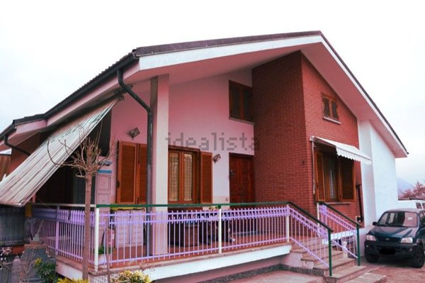 casa indipendente in vendita a Trana