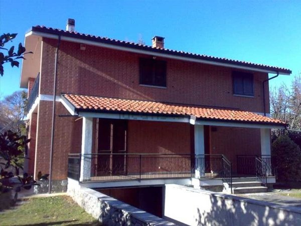 casa indipendente in vendita a Trana in zona San Bernardino