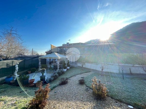 casa indipendente in vendita a Trana