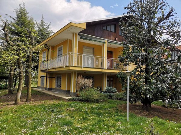 casa indipendente in vendita a Trana