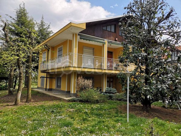 casa indipendente in vendita a Trana