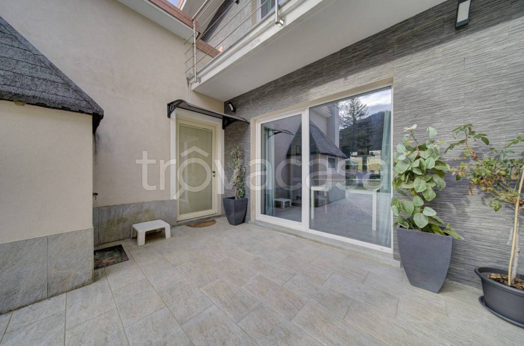 casa indipendente in vendita a Trana