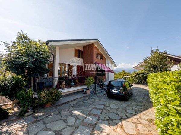 casa indipendente in vendita a Trana