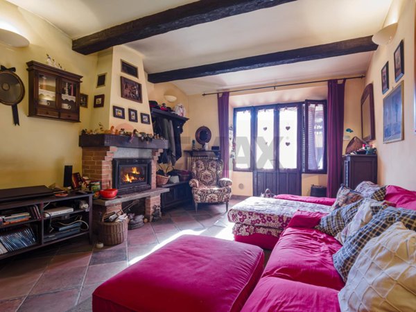 casa indipendente in vendita a Trana