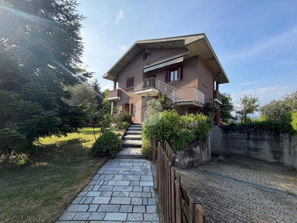 casa indipendente in vendita a Trana
